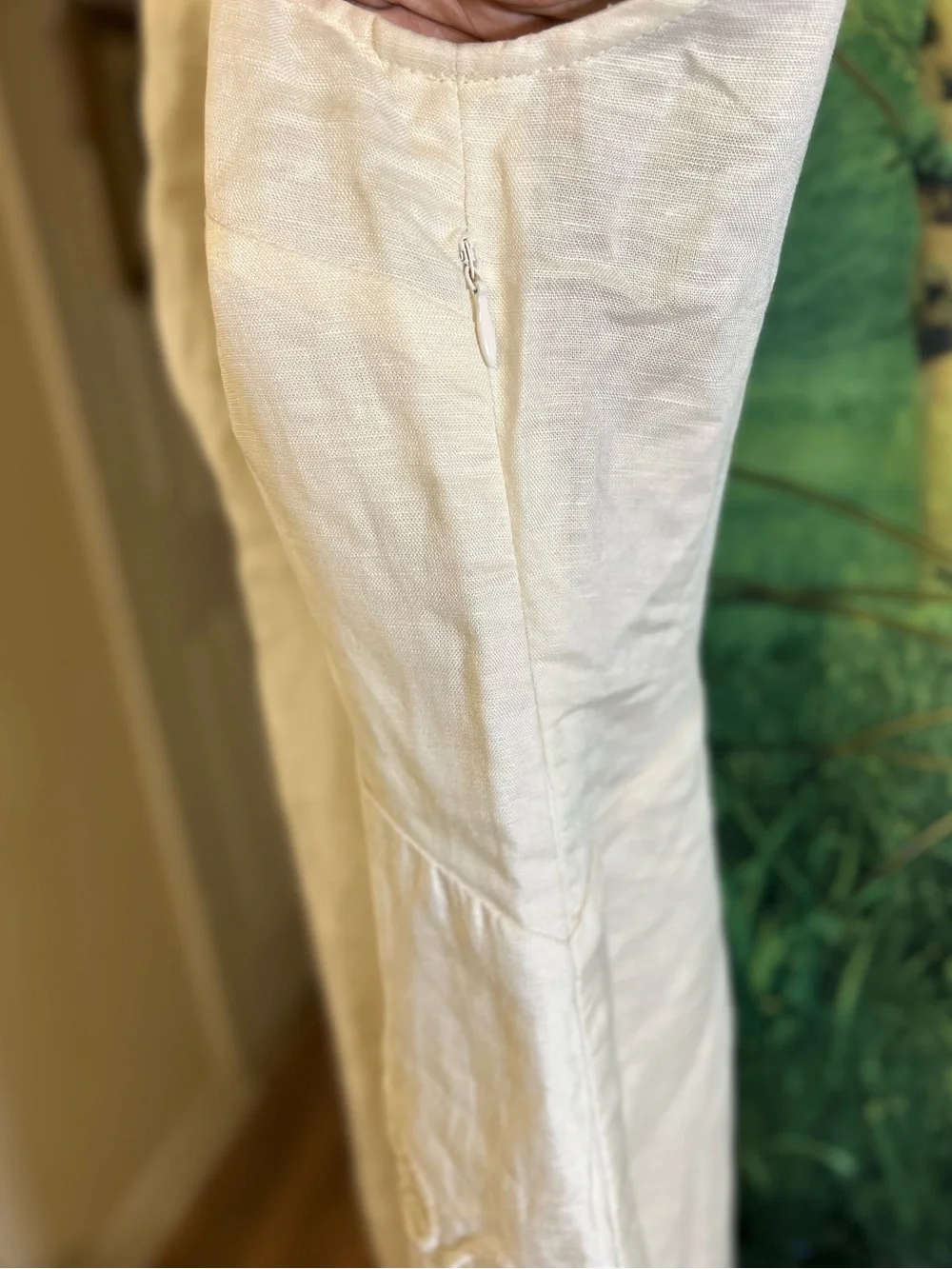 Sold-Elie Tahari Ivory/Cream Sleeveless Lace-Trim Lined Midi Dress NWOTs